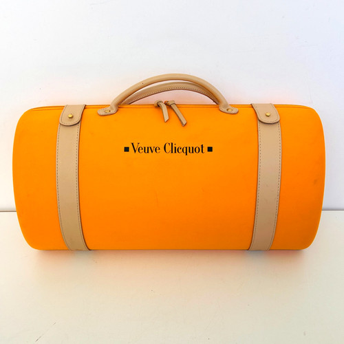 Veuve clicquot champagne - veuve,
