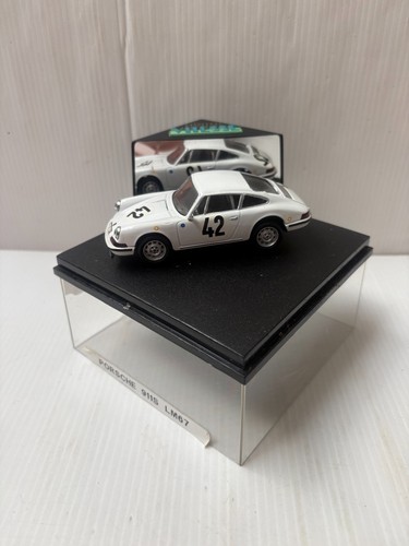 Vitesse modifié porsche - 911, s