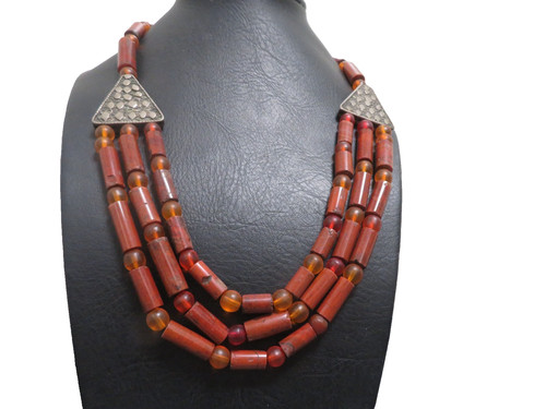 Collier ethnique montage