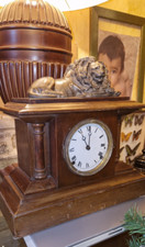 ️Horloge de bureau du XIXe siècle avec sculpture en lion bronze archétype bois
