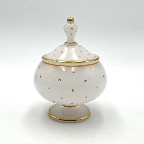 Sugar bowl covered jar in - covered,