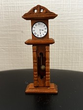 Diorama pendulum, clock furniture for miniature showcase dollhouse