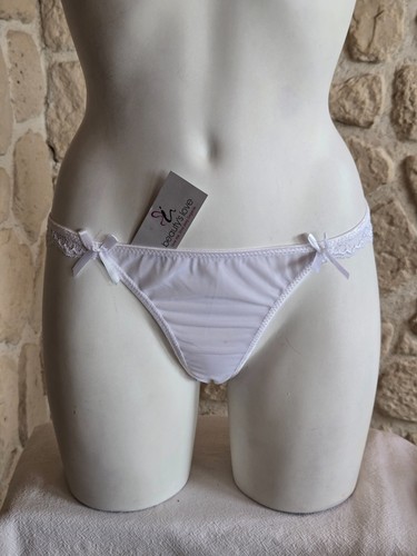 Slip blanc avec dentelle