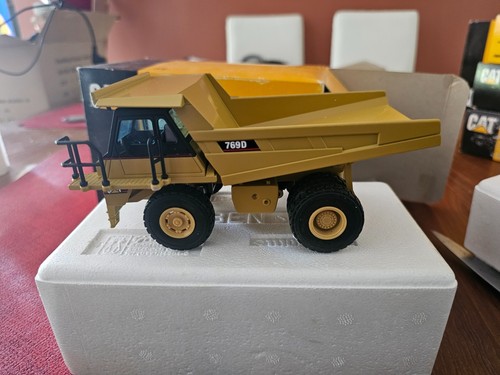 Caterpillar 769d jaune - 769d, .