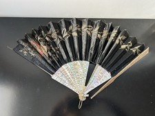 ÉVENTAIL ANCIEN NACRE ET BRODERIE HAND FAN