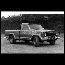 Photo A.009954 JEEP J10 GOLDEN EAGLE LEVI'S 1977-1978