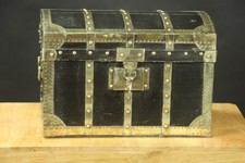 Malle de poupée toile enduite