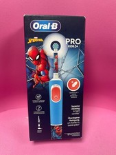 ORAL B Brosse à dents