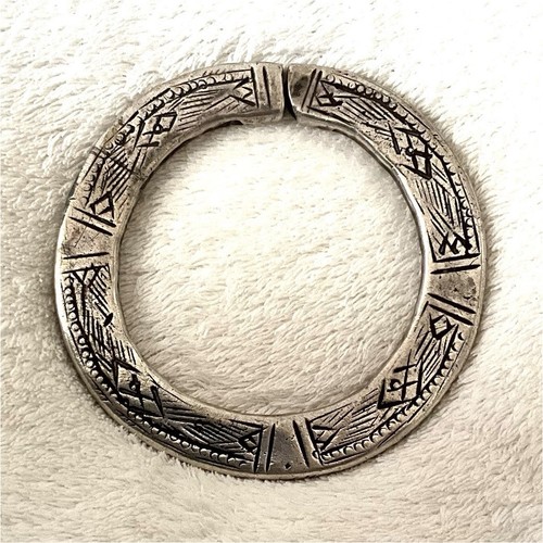 Bracelet jonc ornement
