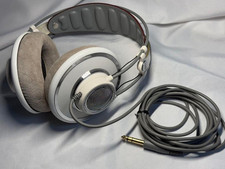 AKG K701 White Studio Open Air Type Headphones Tested Used