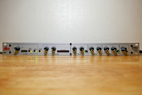 Préampli micro dbx - micro, preamp