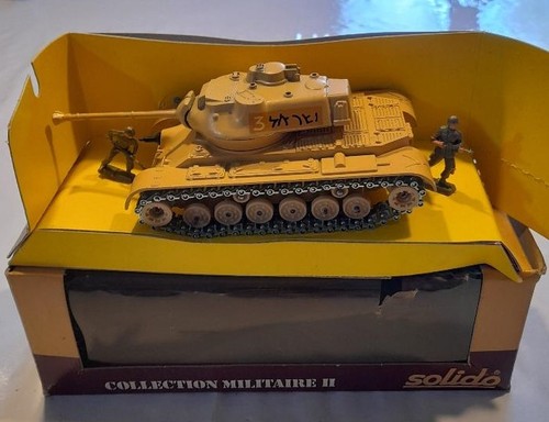 Deux miniatures militaires