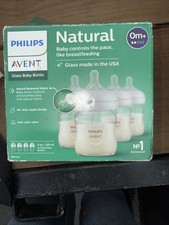 Philips Avent Natural Glass Baby Bottles with Natural Response Nipples (Slow Flo
