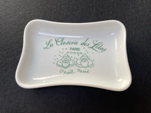 Empty pocket ashtray