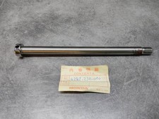 Axe roue arrière CA175 CB125