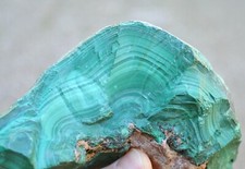 Malachite brute zonée 1416 grammes - Mashamba West Mine, Kolwezi, Lualaba, Congo