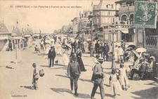 Old postcard 14 FOUVILLE / LES PLANCHES A L'ENTREE DE LA RUE DES BAINS