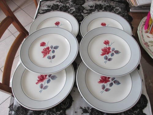 Anciennes assiettes à - anciennes,