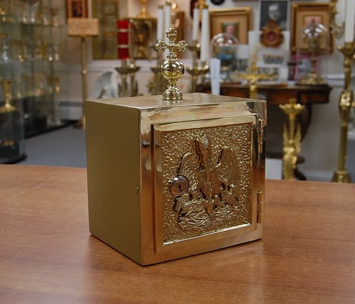 Small brass 7 1 2 - 1/2, x