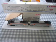 Marklin Insider HO 3-Rail 2 Electric Locos 33252 and 33253 Coupled