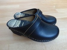 Chaussures sabots en bois noir