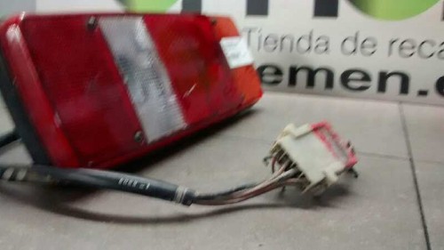 Feu arrière gauche nissan - feu,