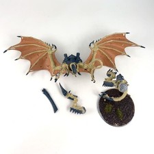 x1 Tyran des ruches aîlé