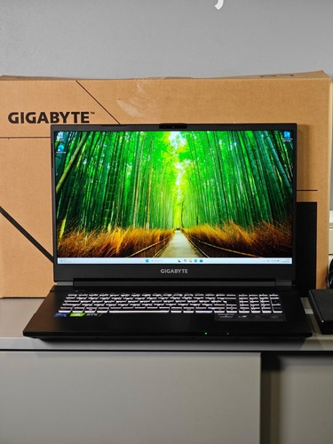 Gigabyte core i7 - gigabyte, g7