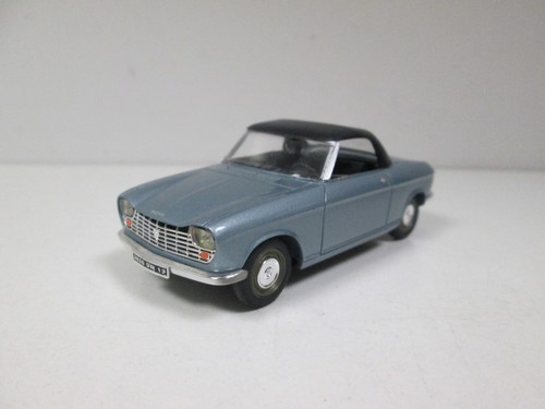 Peugeot 204 cabriolet - peugeot, capote