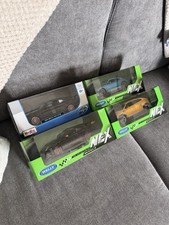 Lot de 4 voitures miniatures