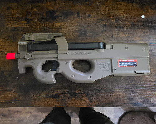 Softair herstal p90 - x,