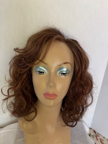 Wanted wig ellen wille - by,