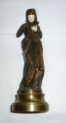 Carrier belleuse sculpture - carrier,