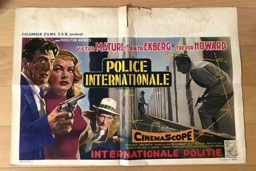 Affiche cinema - ►,