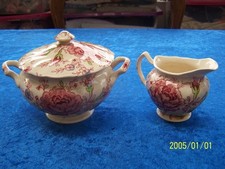 Sucrier et petit pot à crème