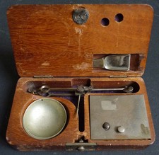 Petite balance d'orfèvre