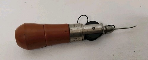 Ancien outil pour cordonnerie - ancien,