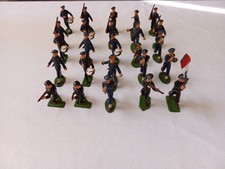 Lot 25 Soldats Starlux –