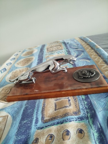 Mascotte automobile - mascotte,