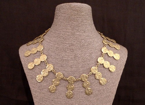 Biche bere collier - de,