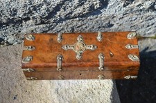 Boîte à gants, Décor à