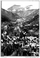 09 AX LES THERMES -- vue de la vallee vers Merens