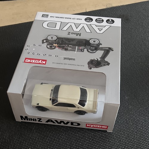 Kyosho mini awd - kyosho, nissan