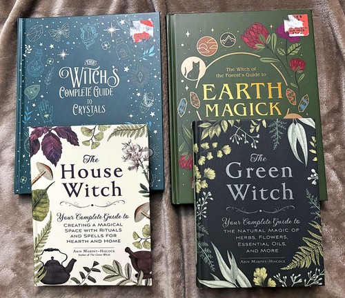 The green witch house - green,