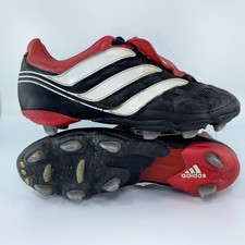Crampons de football noirs