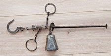 Ancienne balance romaine XVIIIe  Poids fonte  Instrument de mesure fer forgé