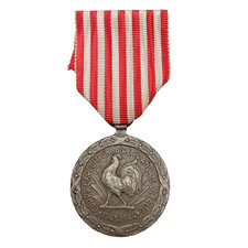 T13/09/25 (REF28970) MILITARY MEDAL CEF ITALY 1943 1944 WW2 FRENCH MEDAL