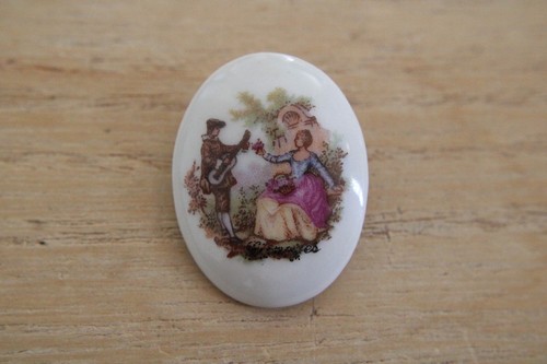 Broche en porcelaine - cm,,