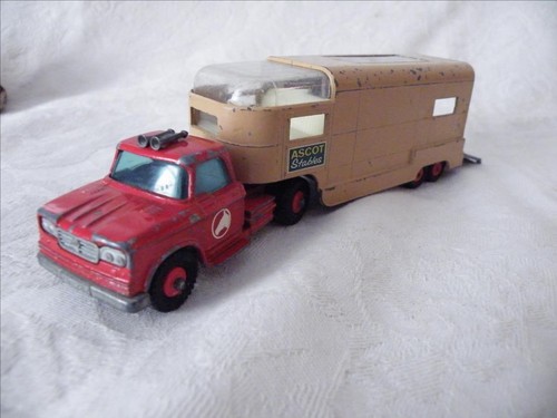 Camion dodge van - chevaux, horse