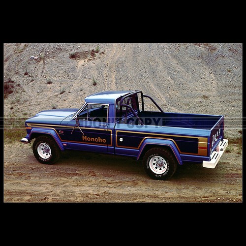 Photo 009955 jeep - a.009955, j10